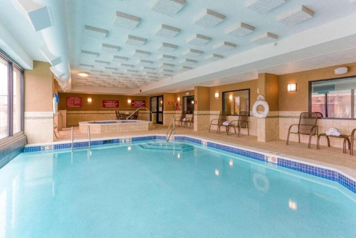 Heritage Inn & Suites St Louis Fenton, Trademark By Wyndham Εξωτερικό φωτογραφία