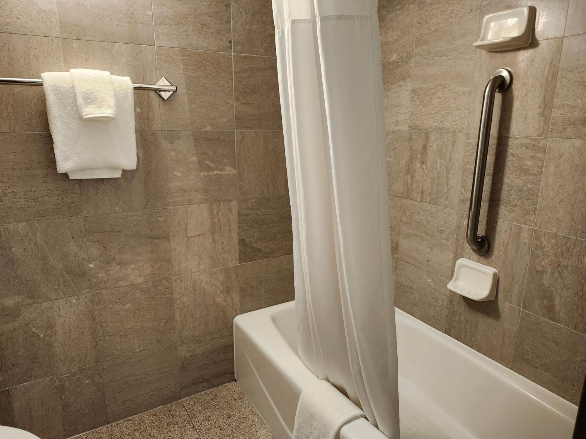 Heritage Inn & Suites St Louis Fenton, Trademark By Wyndham Εξωτερικό φωτογραφία